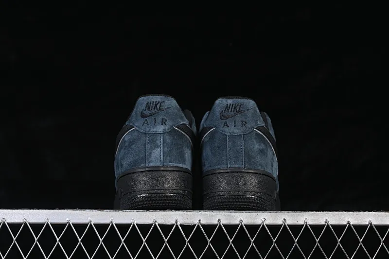 All categories Nk Air Force 1 Air Force series Nk Air Force 1 Low Air Force low-top Nike Air Force 1'07 Low Dark blue black Full suede Air Force low-top casual sneakers ZH0316-157